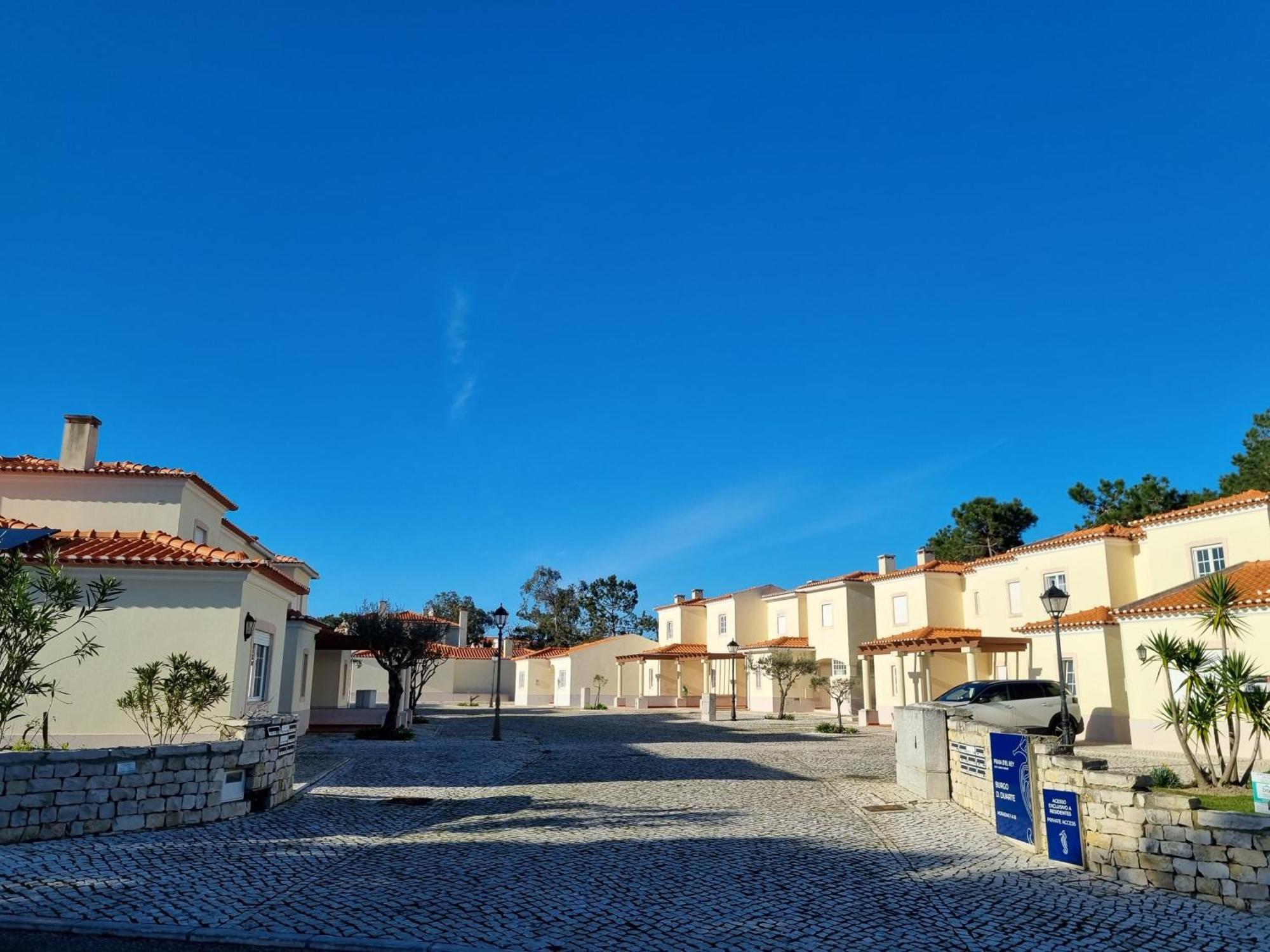 Praia D'El Rey - Townhouse Dom Duarte Amoreira  Luaran gambar
